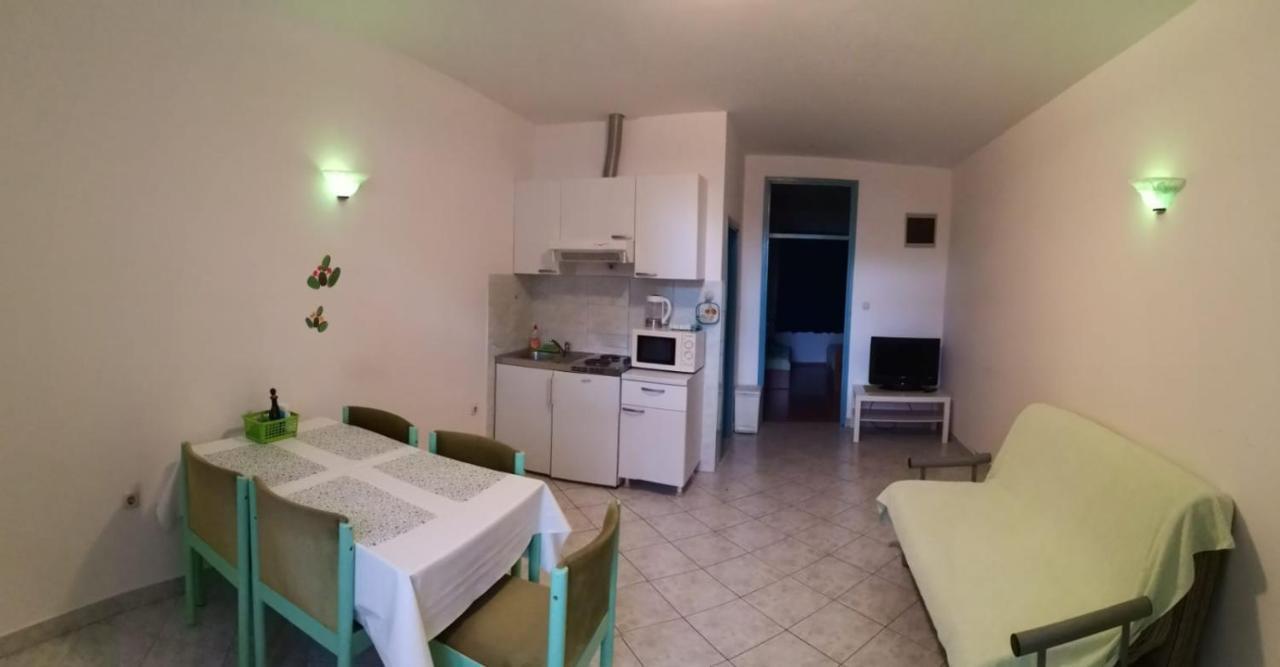 Apartments Sretna Gradac  Exterior photo